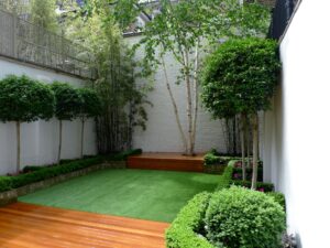 low-maintenance-artificial-grass-decking