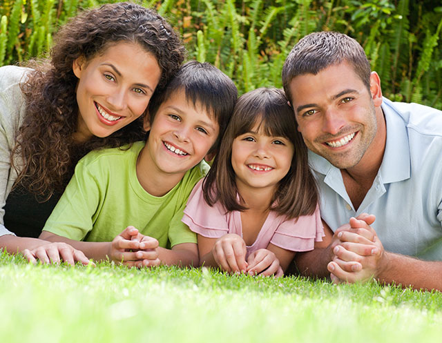 Artificial Grass and Families Are The Perfect Fit