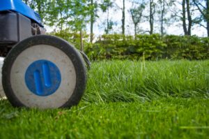 Cut-time-and-money-with-synthetic-turf
