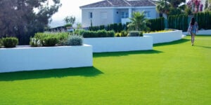How-to-design-a-Garden-using-Synthetic-Turf-900x450