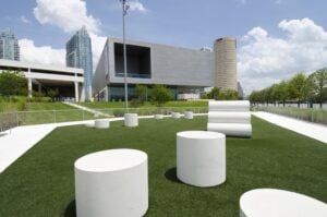 commercial-landscaping-artificial-grass-ate1-1024x678