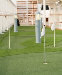 Artificial-Turf-Putting-Greens